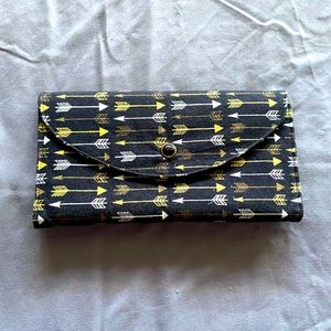 Custom Arrowprint Wallet